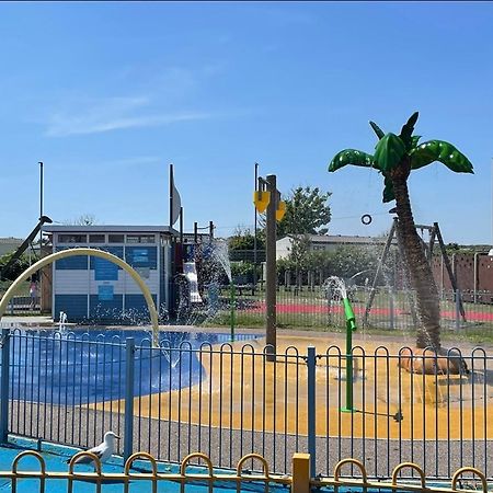 فندق An Oasis Of Serenity In Camber Sands - Brand New 8 Berth Caravan المظهر الخارجي الصورة